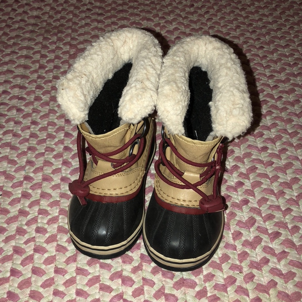 Kids Sorel snowboats